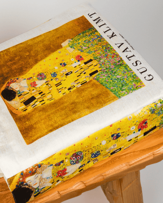 The Kiss Painting by Gustav Klimt Tote Bag